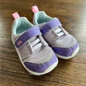 See Kai Run shoes - size 5